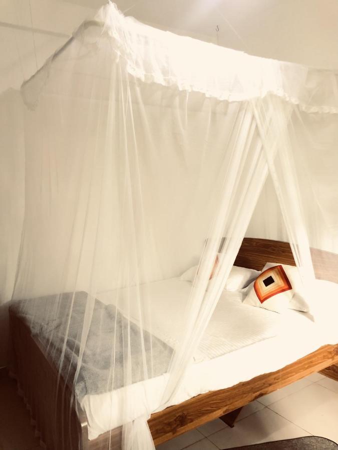 Отель Gleam Nest Элла Экстерьер фото